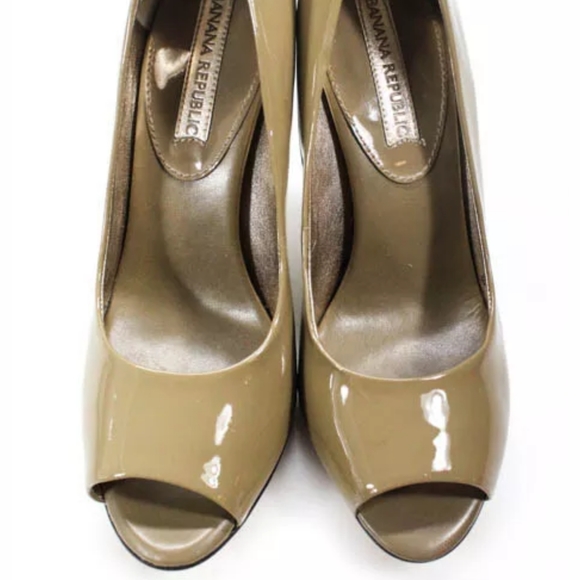 BANANA REPUBLIC PEEP TOE PUMPS HEELS SIZE 6 patent - Picture 2 of 6